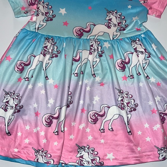 🛍Boutique 🛍BEAUTIFUL LITTLE GIRLS DRESS SIZE 9-12 MONTHS 🛍 - Picture 2 of 7